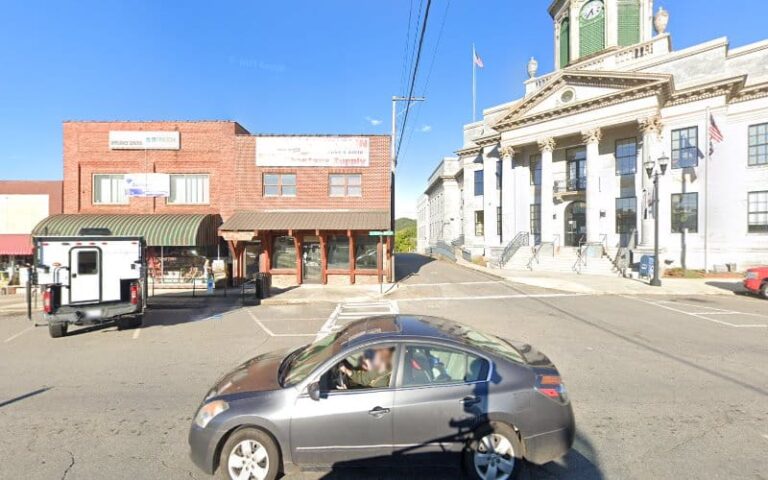 295390 long kayla 768x480