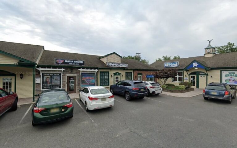 295780 lora privetera law 768x480