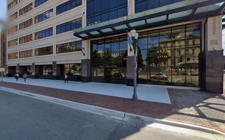 296023 lori mcallister 768x480