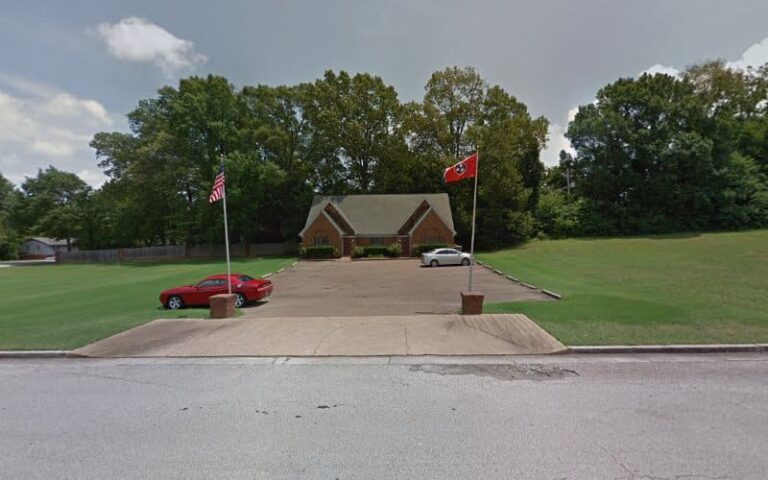 296074 lorna s. mcclusky 768x480