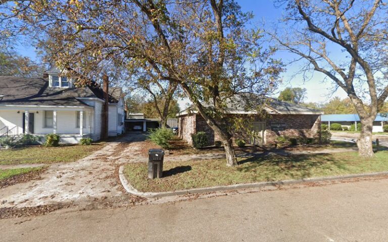 296501 louis etoch law firm 768x480