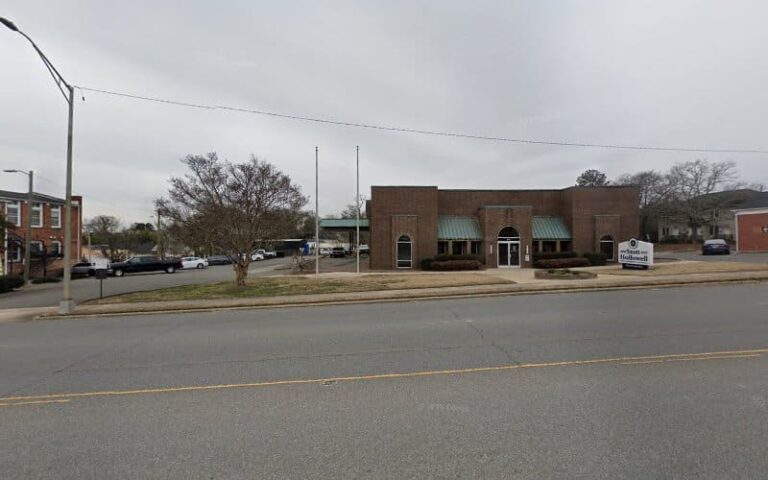 296852 low aaron c 768x480