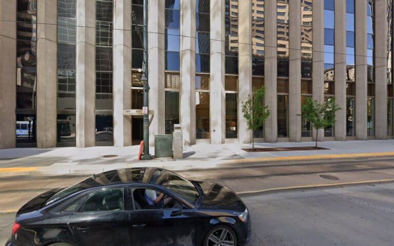 296872 low john w 768x480