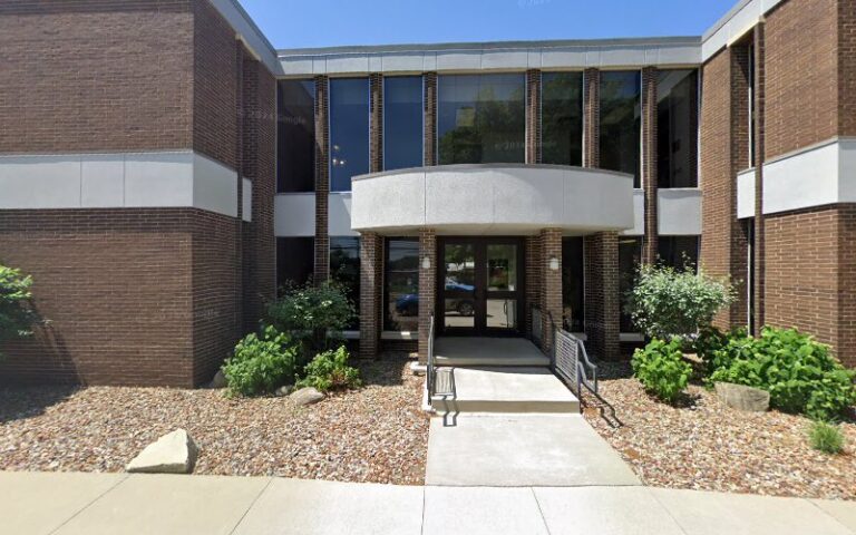 297146 lowry david m 768x480