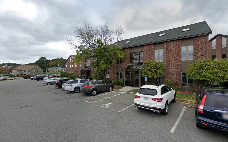 298312 lyn t arcari law office