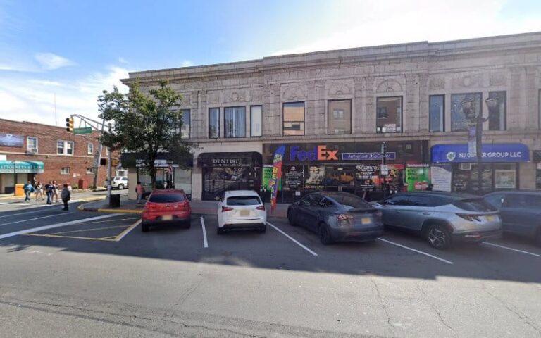 298594 lynwander julie 768x480