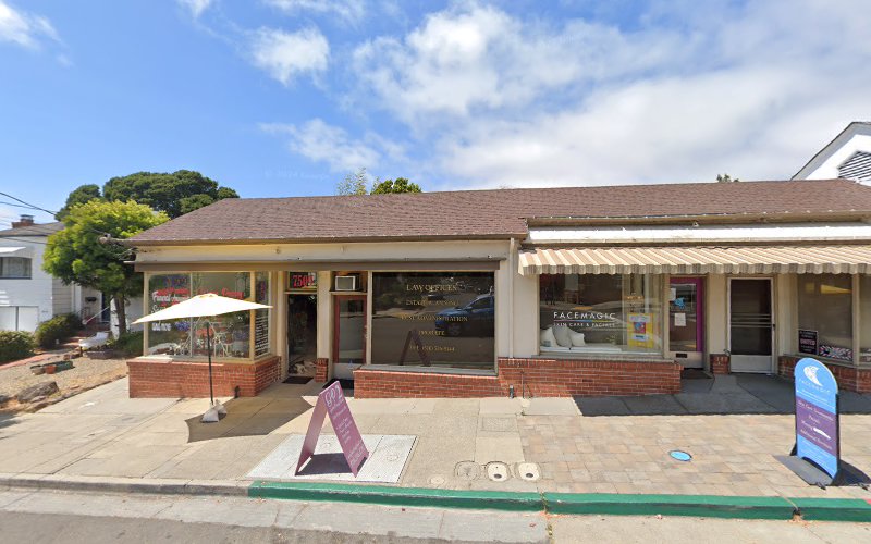 298611 lyon quintero law offices