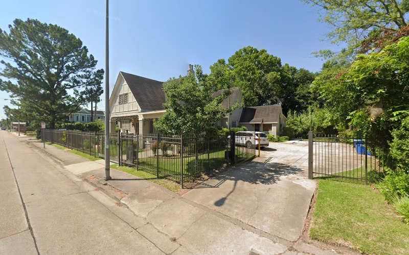 300546 maison title