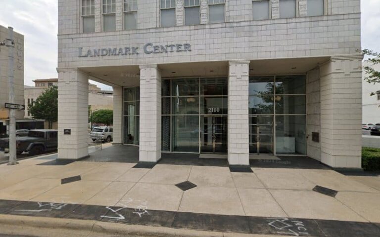 301632 manly manly 768x480