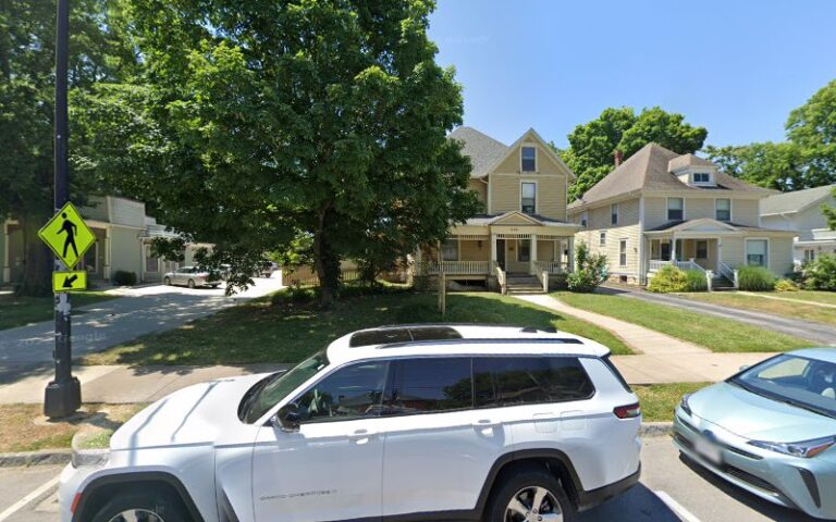 301707 mann walter bishop sherman 768x480