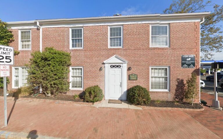 301821 mannix lawrence s 768x480