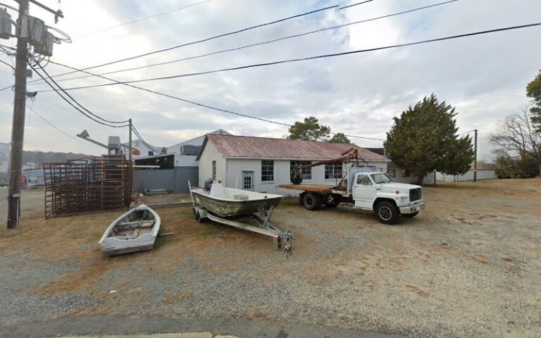 301914 manson r hunter 768x480