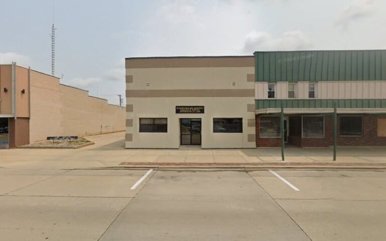 302082 maquoketa attorneys 768x480