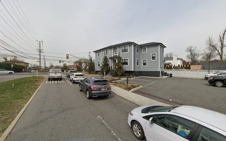 302200 marc d. macri 768x480