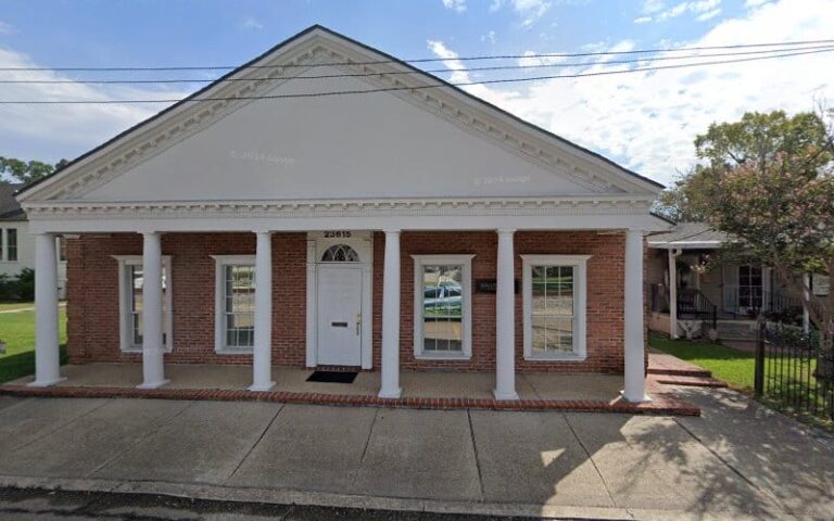 303402 marionneaux marionneaux 768x480