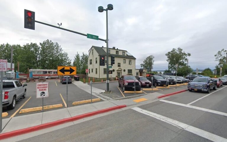 303446 maritime law 768x480