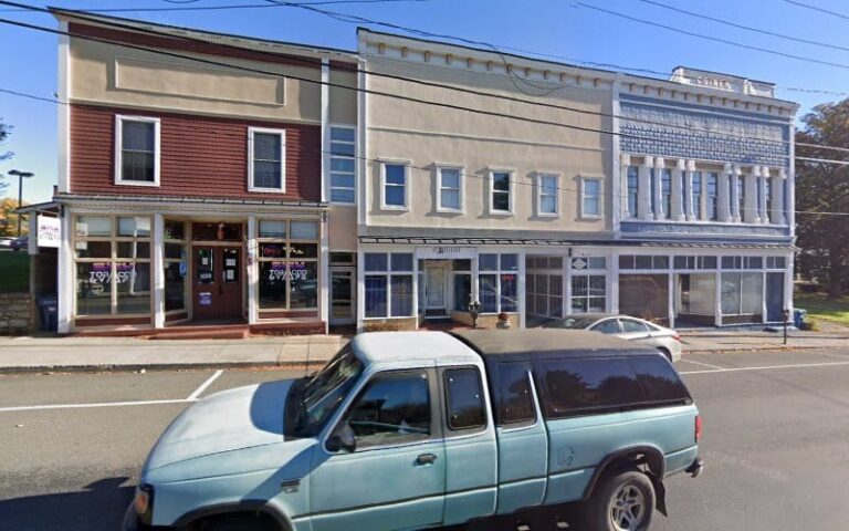 303933 mark e stivers esquire 768x480