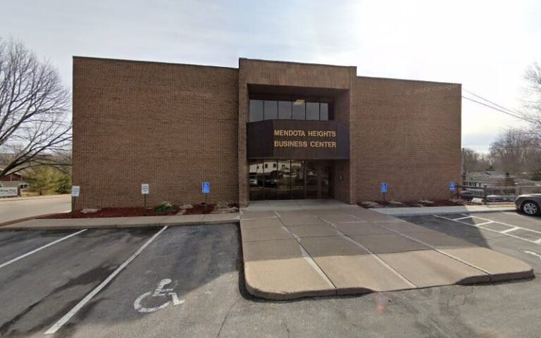 303935 mark e tracy 768x480