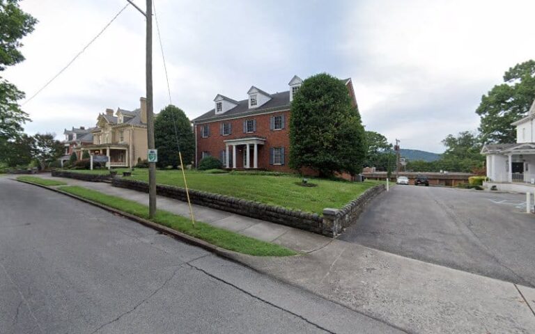 304793 mark w. dellinger 768x480