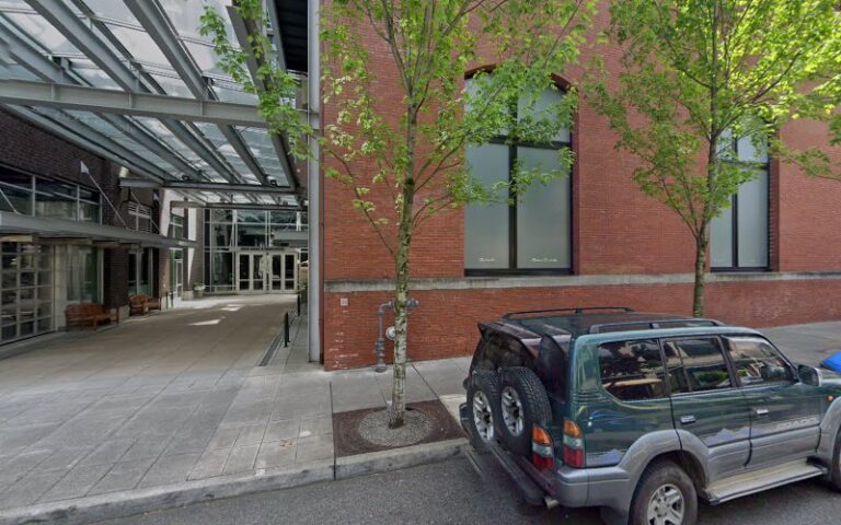 304945 markley julia e 768x480