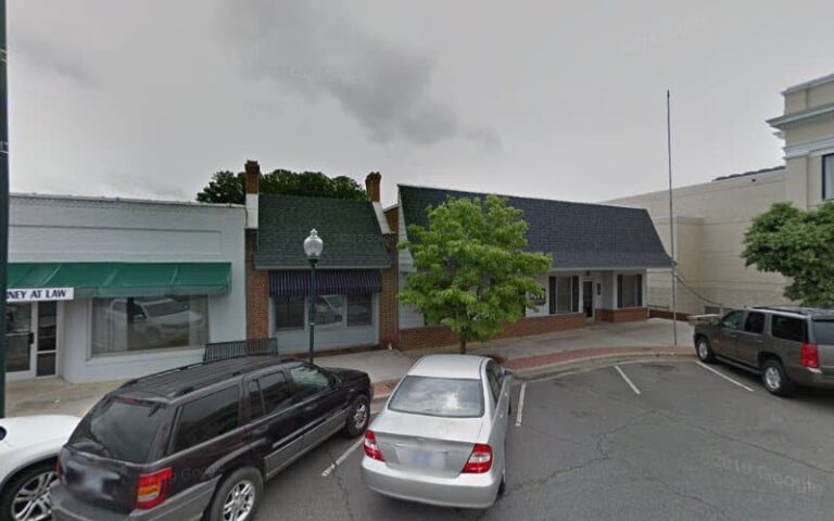 305852 martin van hoy llp raisbeck jr robert h 768x480