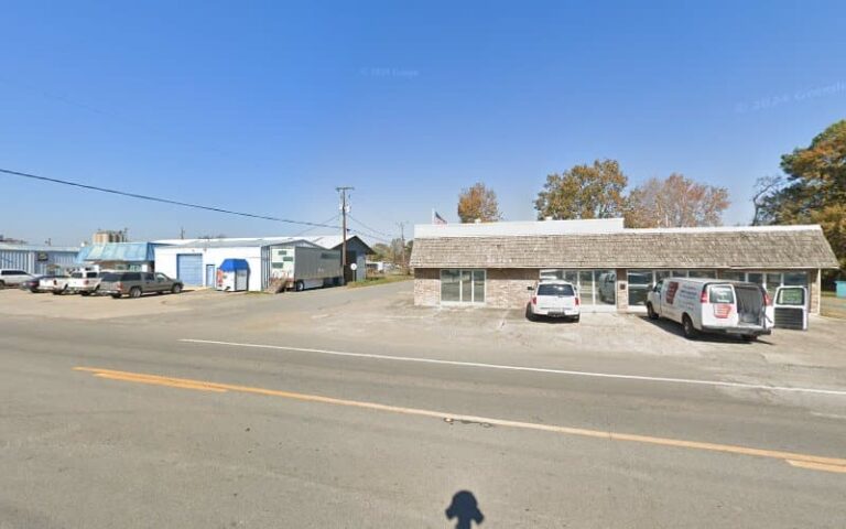 307322 mason kelly collier 768x480