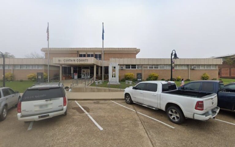 310138 mc curtain district attorney 768x480