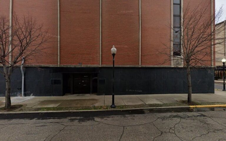 310469 mc henry john 768x480