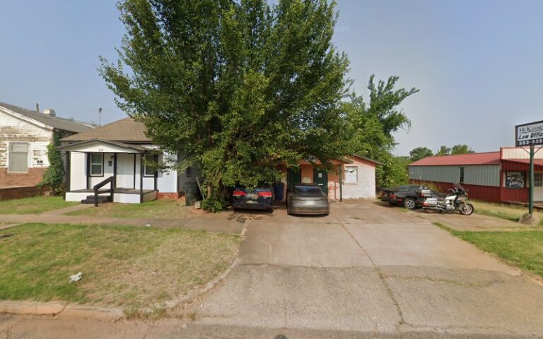 310596 mc kinneys law office 768x480