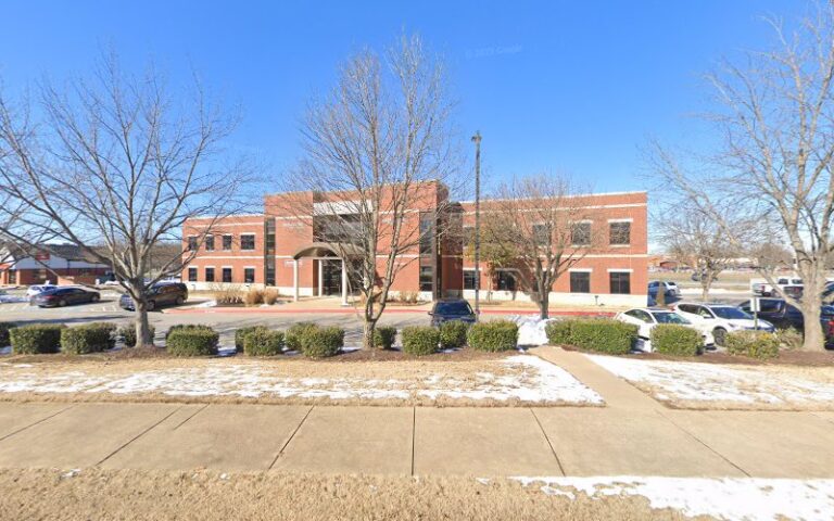 310765 mc nair e conner 768x480