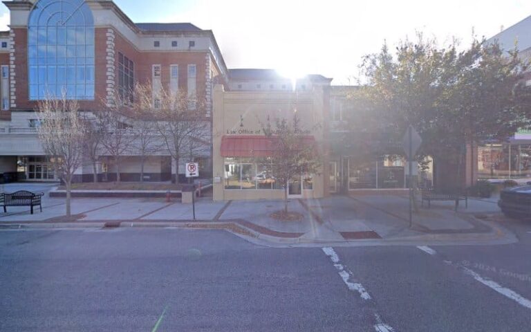 313837 mcnichols wade m attorney 768x480