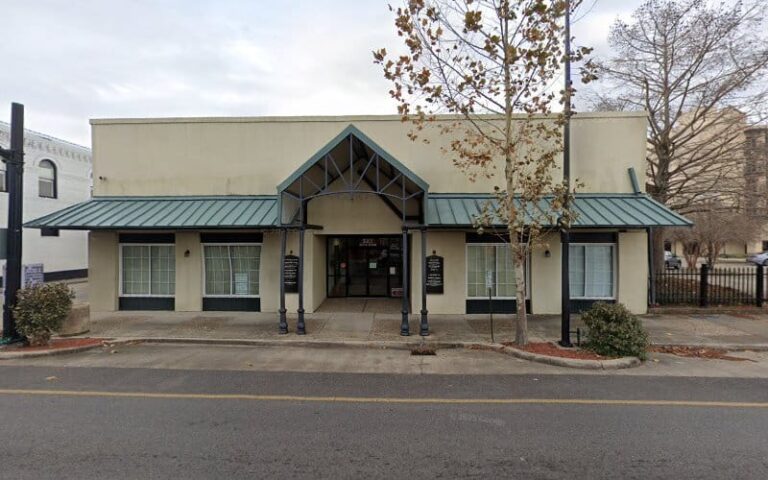 317761 michael d. lopresto 768x480