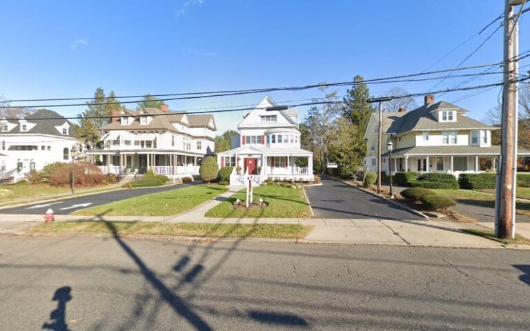 319281 michael r. dupont 768x480