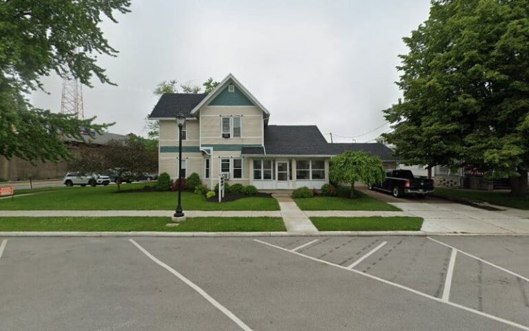 319786 michael w. sandwisch 768x480