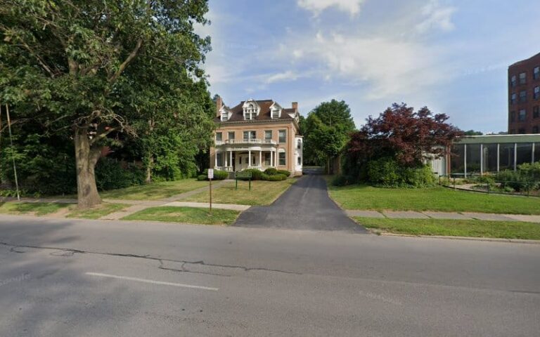 319947 michele e. detraglia 768x480