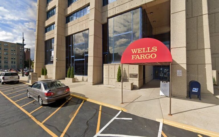 322257 milwaukee center for tax relief 768x480