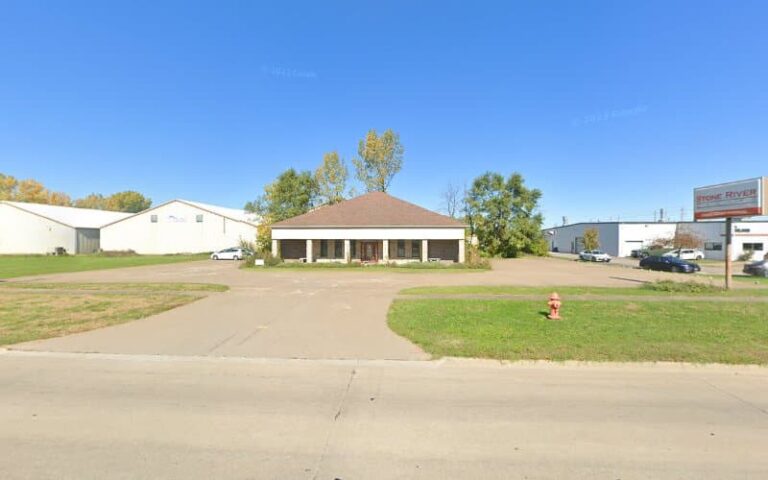 323864 moens law offices chartered 768x480