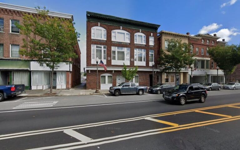 324644 montague desautels 768x480