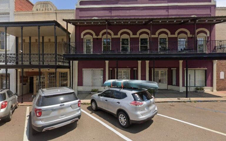 324923 montgomery mc graw collins 768x480