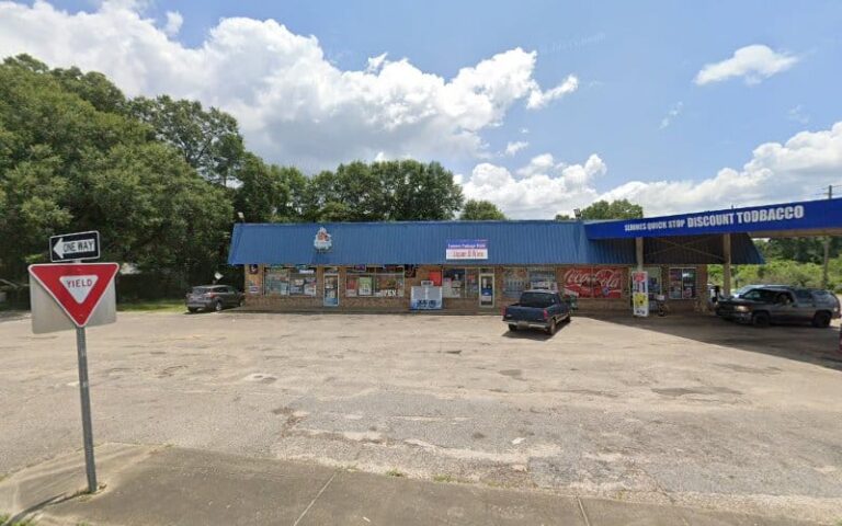 325103 moon rise 768x480