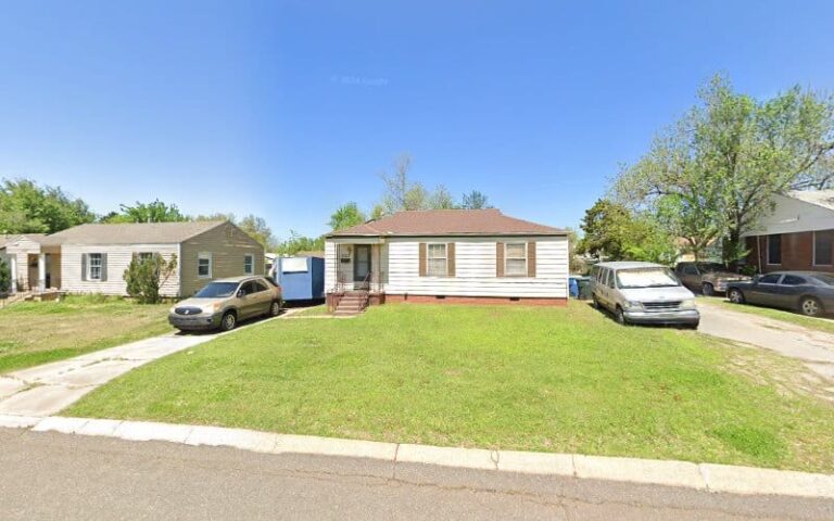 325207 moore moore 768x480