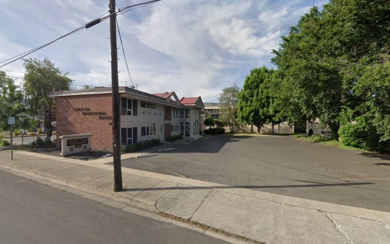 325261 moore chris j 768x480