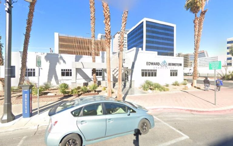 325286 moore david m 768x480