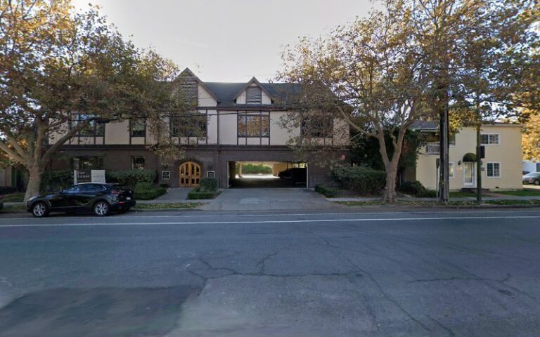 325369 moore law 768x480