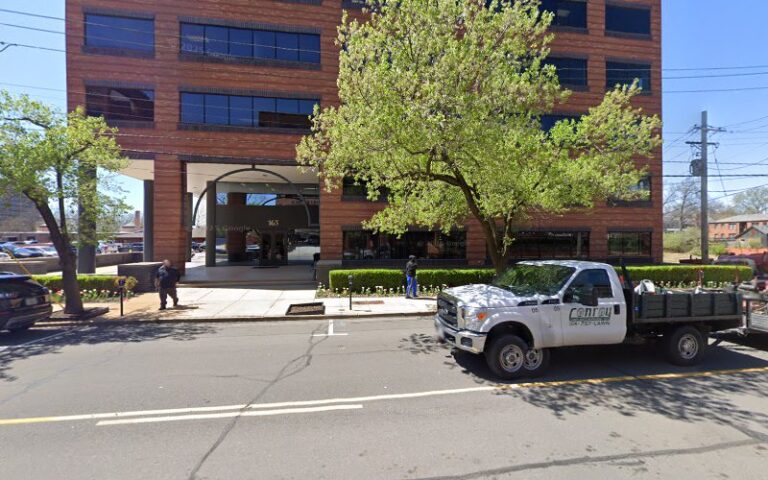 325440 moore lisa g 768x480