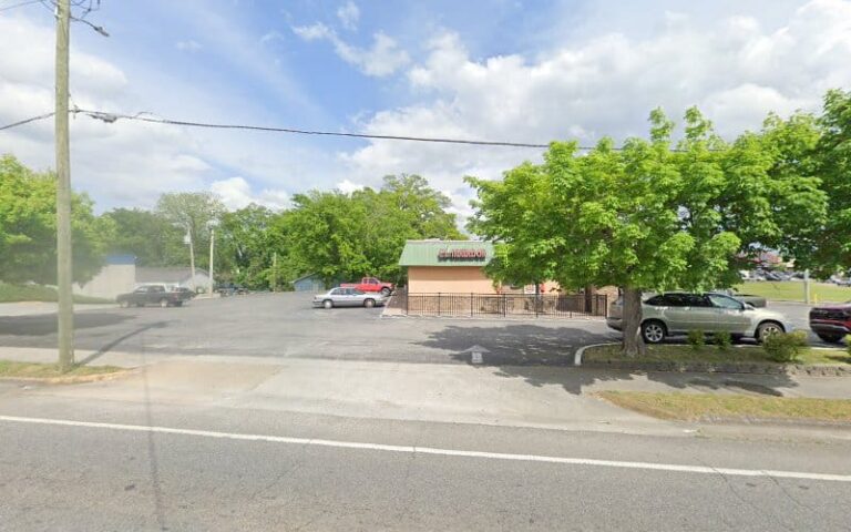 325477 moore steven 768x480