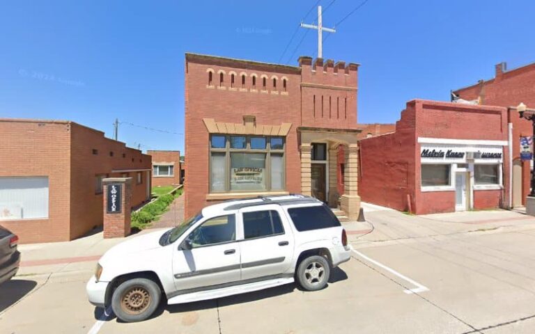 327832 moyer moyer 768x480