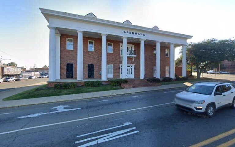 329432 muse richard s 768x480