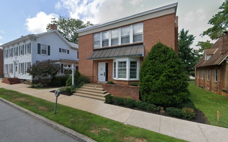 331699 neal hoffman 768x480