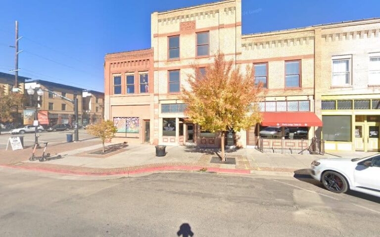 332010 neider camille l 768x480